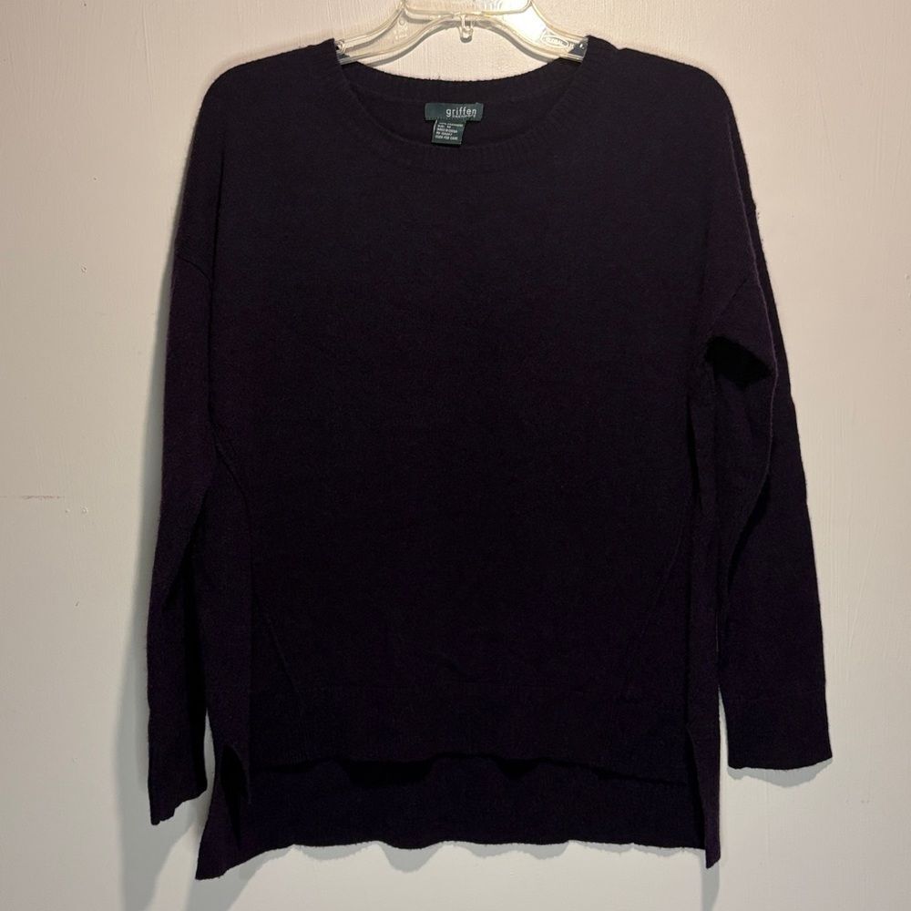 Griffen- 100% Cashmere Deep Plum Purple Hi-Low Ribbed Round Neck Sweater- Medium